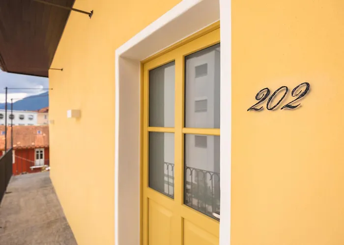 Palazzo Canetti Locarno - Piazza Grande - Suites & Rooms - Easy Self Check-In